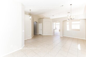 5904 Buena Tierra St in North Las Vegas, NV - Building Photo - Building Photo