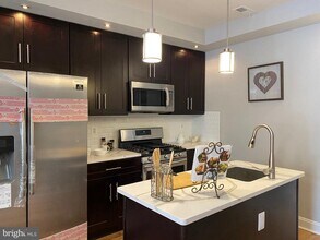 1432 Cambridge St in Philadelphia, PA - Building Photo - Building Photo