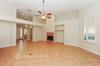 16709 Windsor Park Dr in Lutz, FL - Foto de edificio - Building Photo