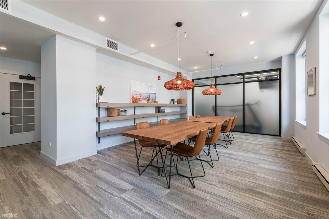 330 S Wells St in Chicago, IL - Building Photo