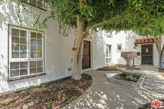 6233 W 6th St in Los Angeles, CA - Building Photo - Building Photo