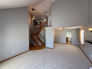 757 Sphinx Ct NE in Salem, OR - Building Photo - Building Photo