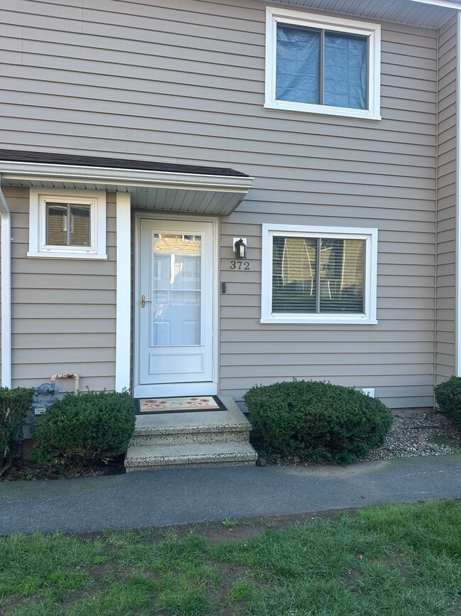 372 Monticello Dr