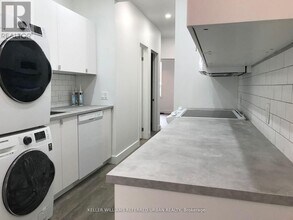 344 Bartlett Ave N in Toronto, ON - Building Photo - Building Photo