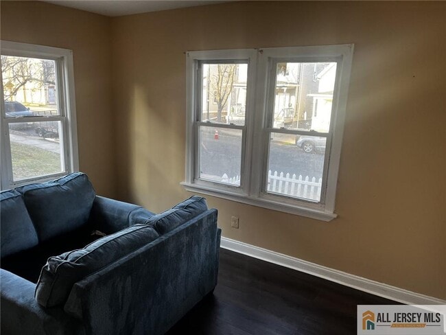 186 Comstock St in New Brunswick, NJ - Building Photo - Building Photo