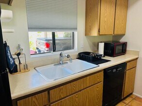 40511 Pebble Beach Cir in Palm Desert, CA - Building Photo - Building Photo