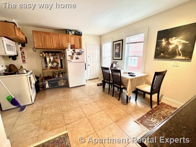 128 Cedar St, Unit #1 in Somerville, MA - Building Photo - Building Photo