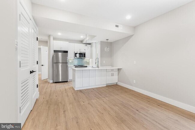 property at 1144 Frankford Ave