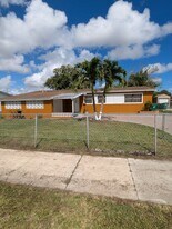 19401 NW 23rd Ave in Miami Gardens, FL - Building Photo