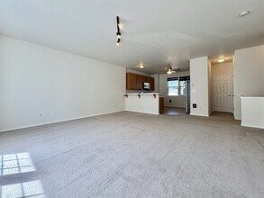 12405 SW Cady Ln in Beaverton, OR - Building Photo - Building Photo