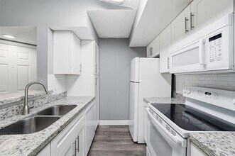 2900 S University Dr, Unit 9204 in Davie, FL - Foto de edificio - Building Photo