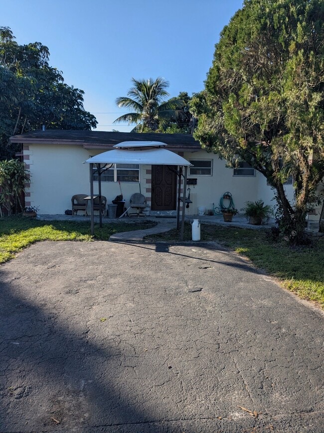 property at 4976 SW 5th Ct