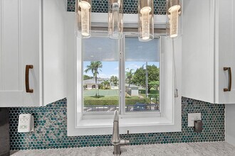 4 Westwood Ave in Jupiter, FL - Building Photo - Building Photo