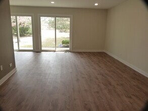 205 Blossom Ct in Buffalo Grove, IL - Building Photo - Building Photo