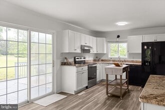 1164 Fairfax Pike in White Post, VA - Building Photo - Building Photo