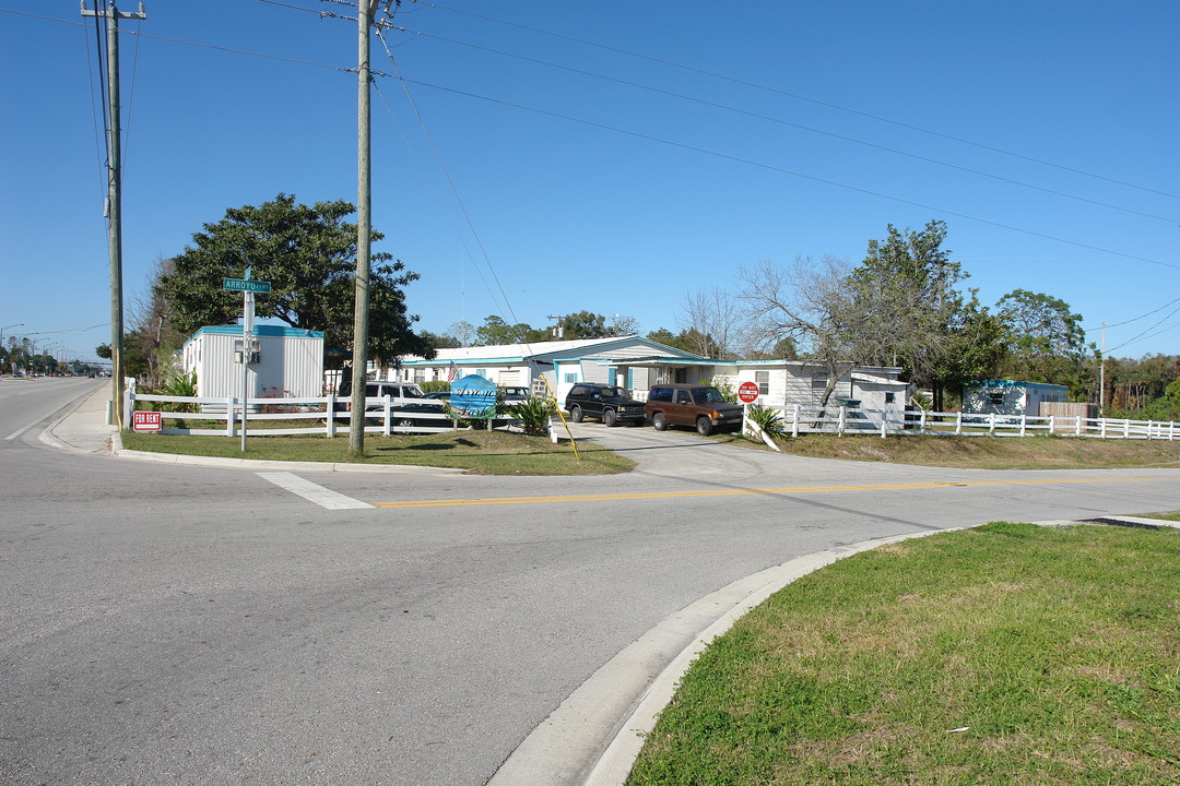 955 S Nova Rd in Ormond Beach, FL - Building Photo