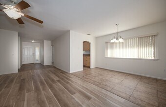 11584 Poplar St in Loma Linda, CA - Building Photo - Building Photo
