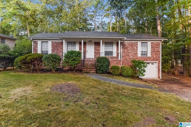 property at 1508 Brewster Cir