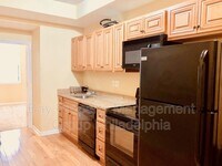 2324 N Park Ave photo'