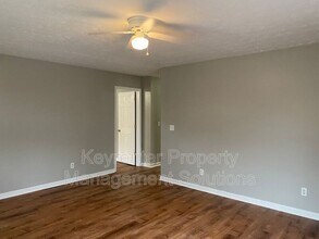 1050 B St in Waynesboro, VA - Building Photo - Building Photo