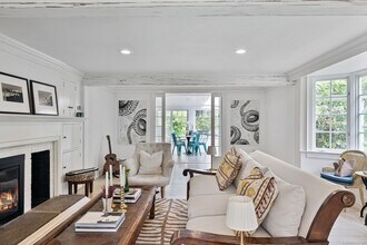 467 Laurel Rd in New Canaan, CT - Building Photo - Building Photo