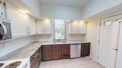 1667 Summit St in Columbus, OH - Building Photo - Building Photo