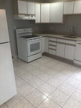 18 Belmont Park in Everett, MA - Building Photo - Building Photo