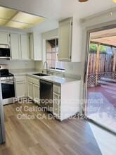 5233 Macaw Way in San Jose, CA - Building Photo - Building Photo