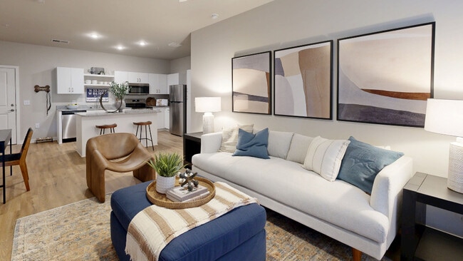 Springs at Locust Grove in Locust Grove, GA - Foto de edificio - Building Photo