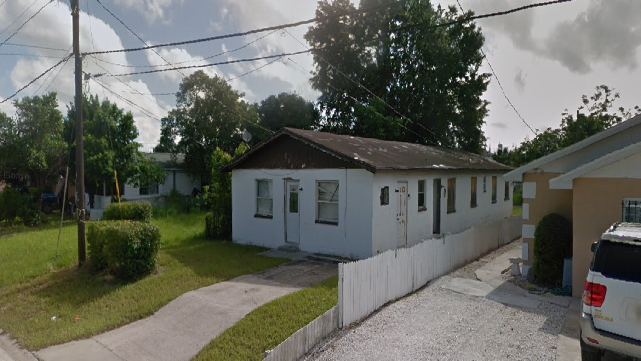 232 E St in Lake Wales, FL - Building Photo