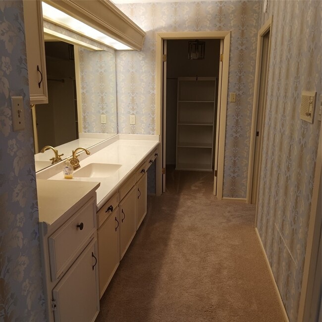 property at 5837 Northgap Dr