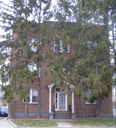 125 Terrace Ave in Port Chester, NY - Foto de edificio