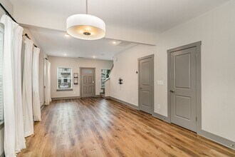 674 Bristol Creek Dr in Nashville, TN - Building Photo - Building Photo
