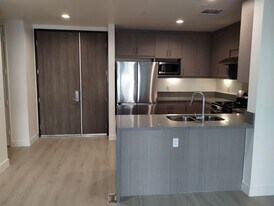 168 S Monterey St in Alhambra, CA - Building Photo