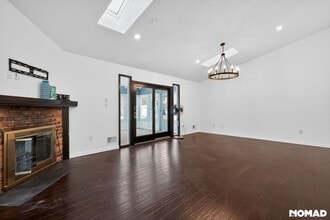 102 Oak Glen Rd in Toms River, NJ - Foto de edificio - Building Photo