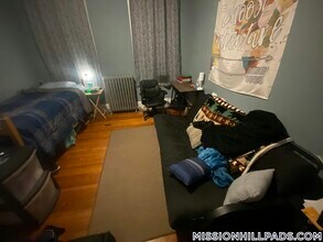 12 Bucknam St in Boston, MA - Building Photo - Building Photo