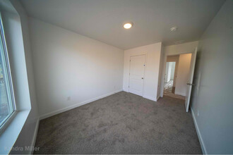 3300 N Running Creek Way in Lehi, UT - Building Photo - Building Photo