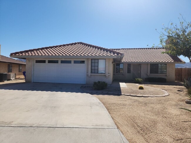 5790 Hall Ln in Twentynine Palms, CA - Building Photo - Building Photo