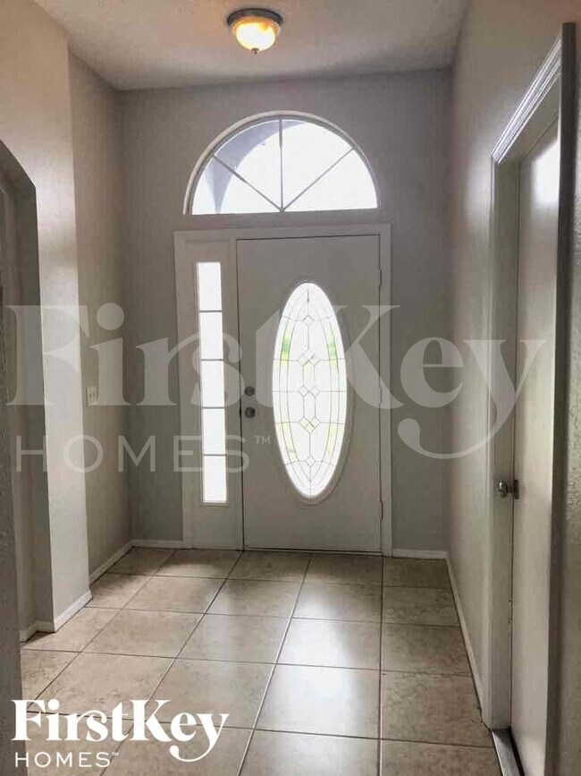 1237 E Grove Ave in Lake Wales, FL - Building Photo - Building Photo