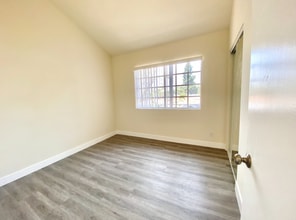 6941 Hazeltine Ave in Los Angeles, CA - Building Photo - Building Photo