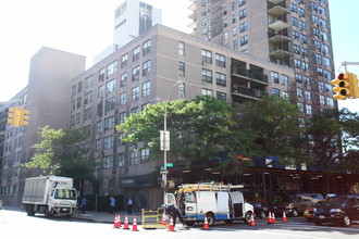 Clinton Towers in New York, NY - Foto de edificio - Building Photo