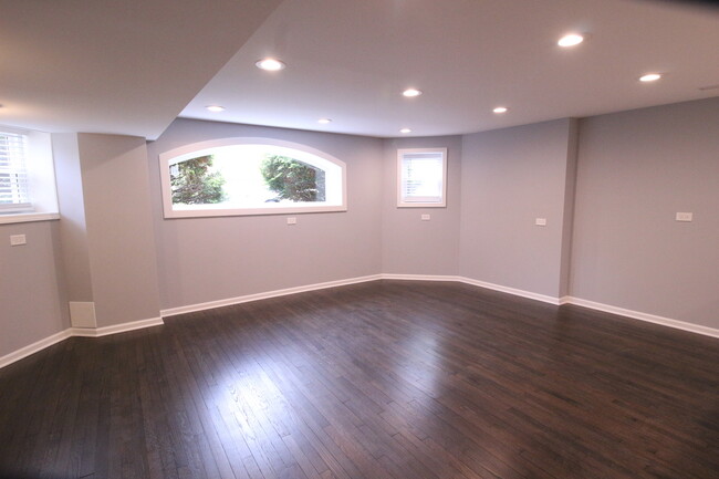 6210 N Talman Ave in Chicago, IL - Building Photo - Building Photo
