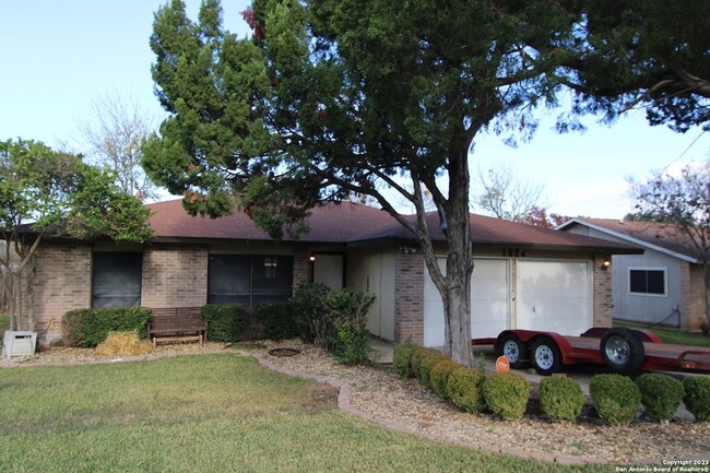 1026 Victoria Crossing, Unit 87-S003 in San Antonio, TX - Building Photo - Building Photo