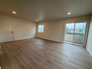 28240 Via Princesa, Unit C in Murrieta, CA - Building Photo - Building Photo