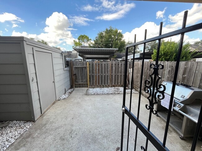 property at 6416 Bankside Dr