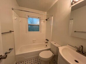 3814 Lupton Cir in Raleigh, NC - Building Photo - Building Photo