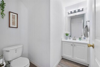 10573 NW 56th Pl in Coral Springs, FL - Building Photo - Building Photo