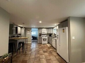 7340 W Arkansas Ave in Lakewood, CO - Foto de edificio - Building Photo