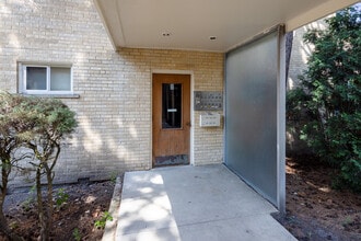 Wilmette Apartments in Wilmette, IL - Building Photo - Building Photo