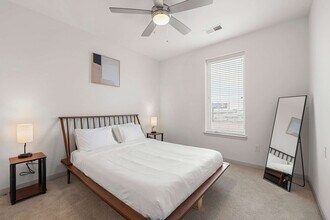 633 E Main St in Louisville, KY - Foto de edificio - Building Photo